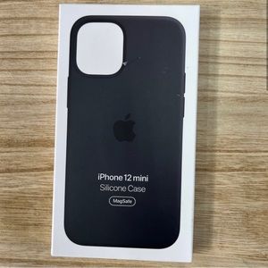 iPhone 12 Mini MagSafe Silicon case Black NIB